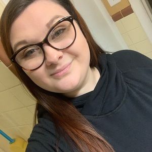 Meet your Posher, Cassie